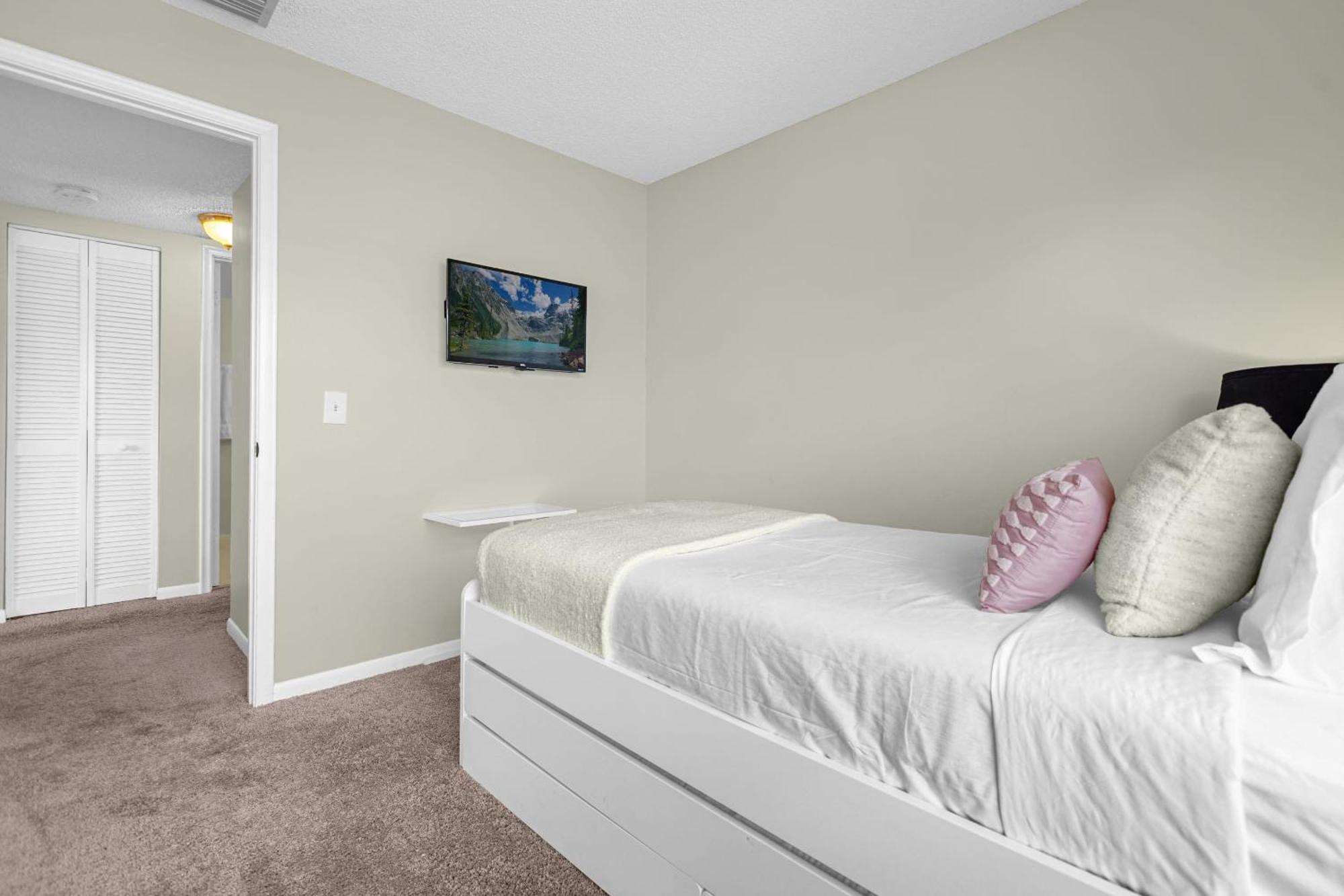 Modern Cozy 2Br Condo Near Disney Орландо Екстериор снимка
