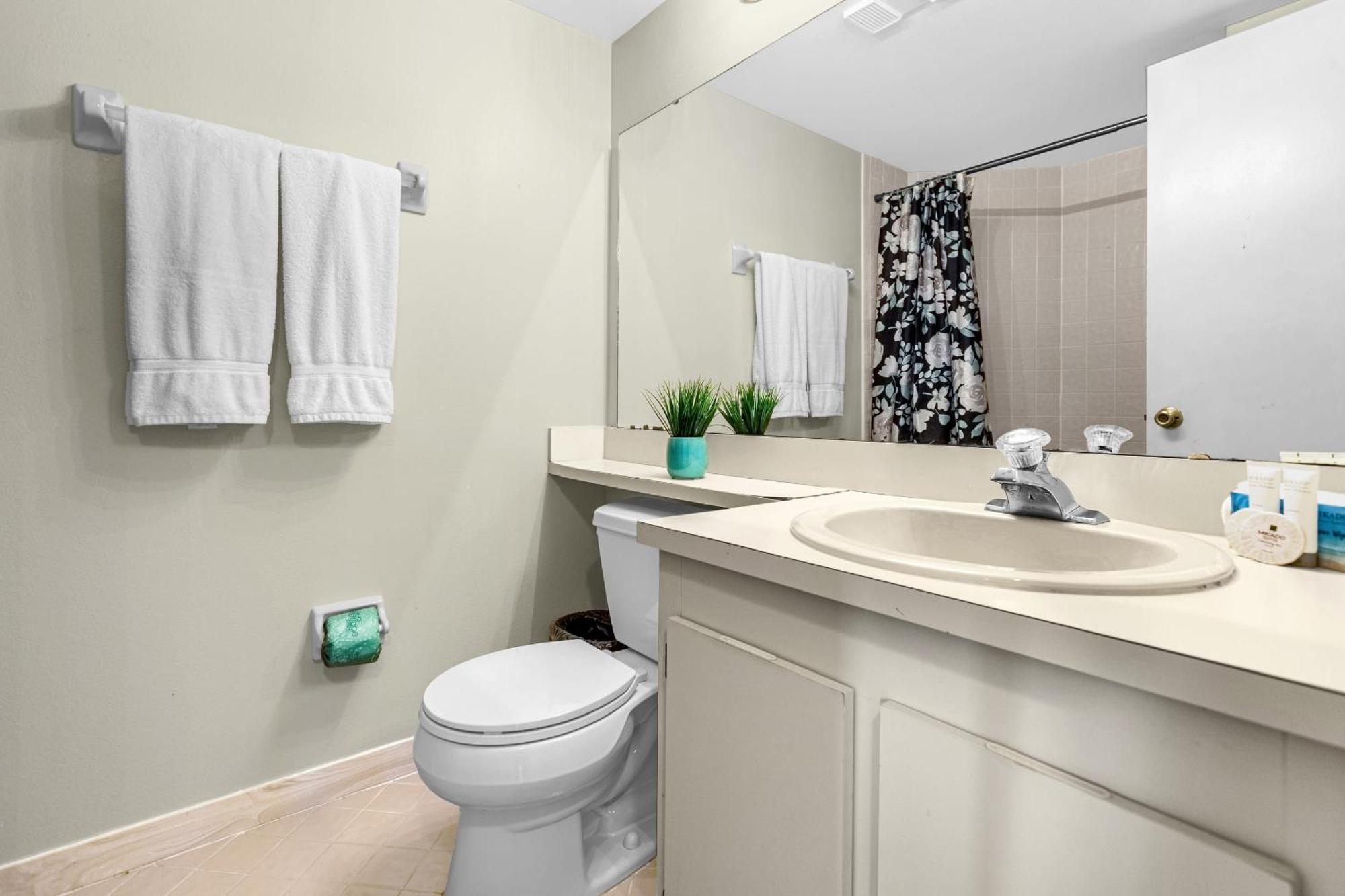 Modern Cozy 2Br Condo Near Disney Орландо Екстериор снимка