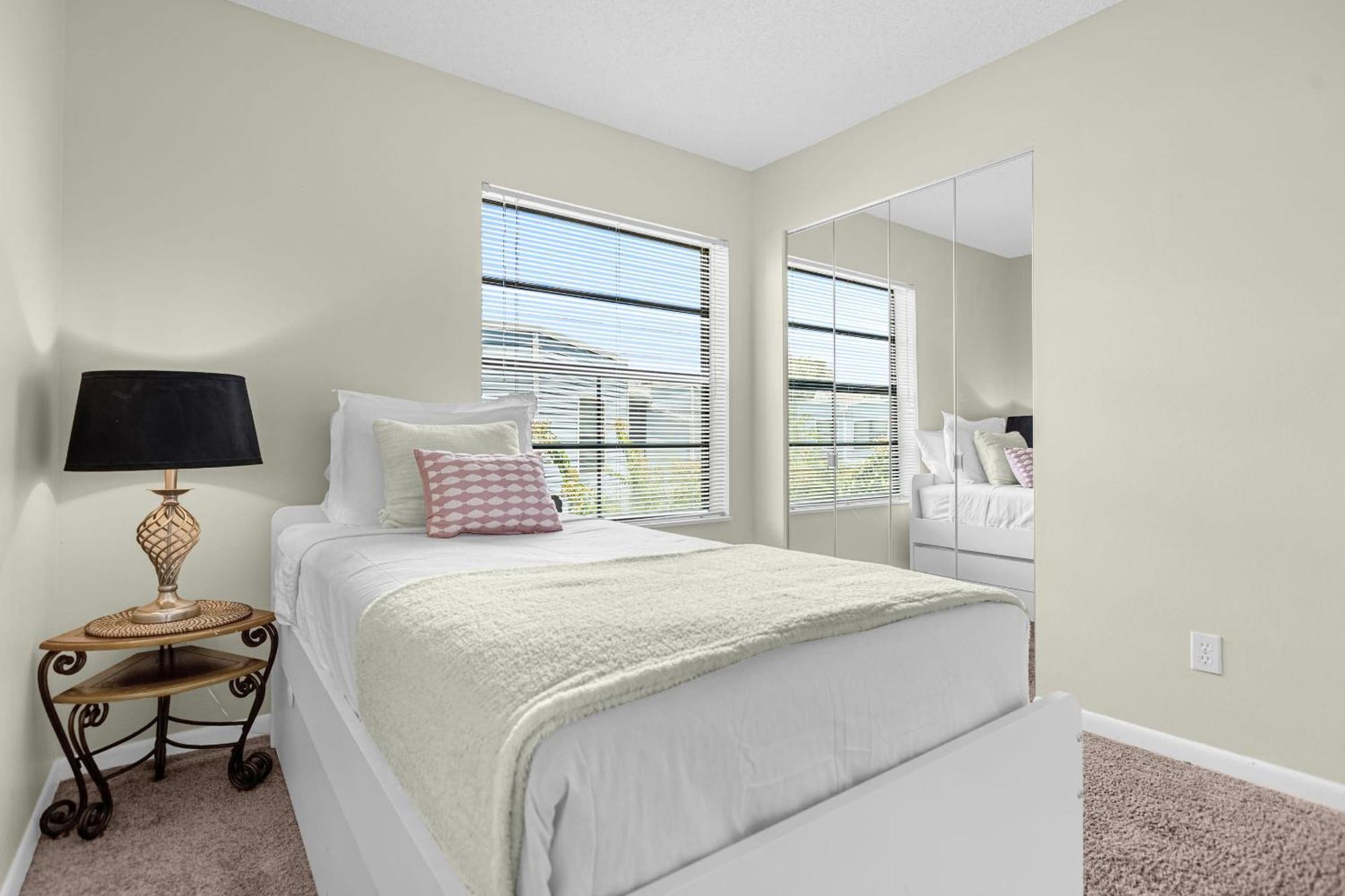 Modern Cozy 2Br Condo Near Disney Орландо Екстериор снимка