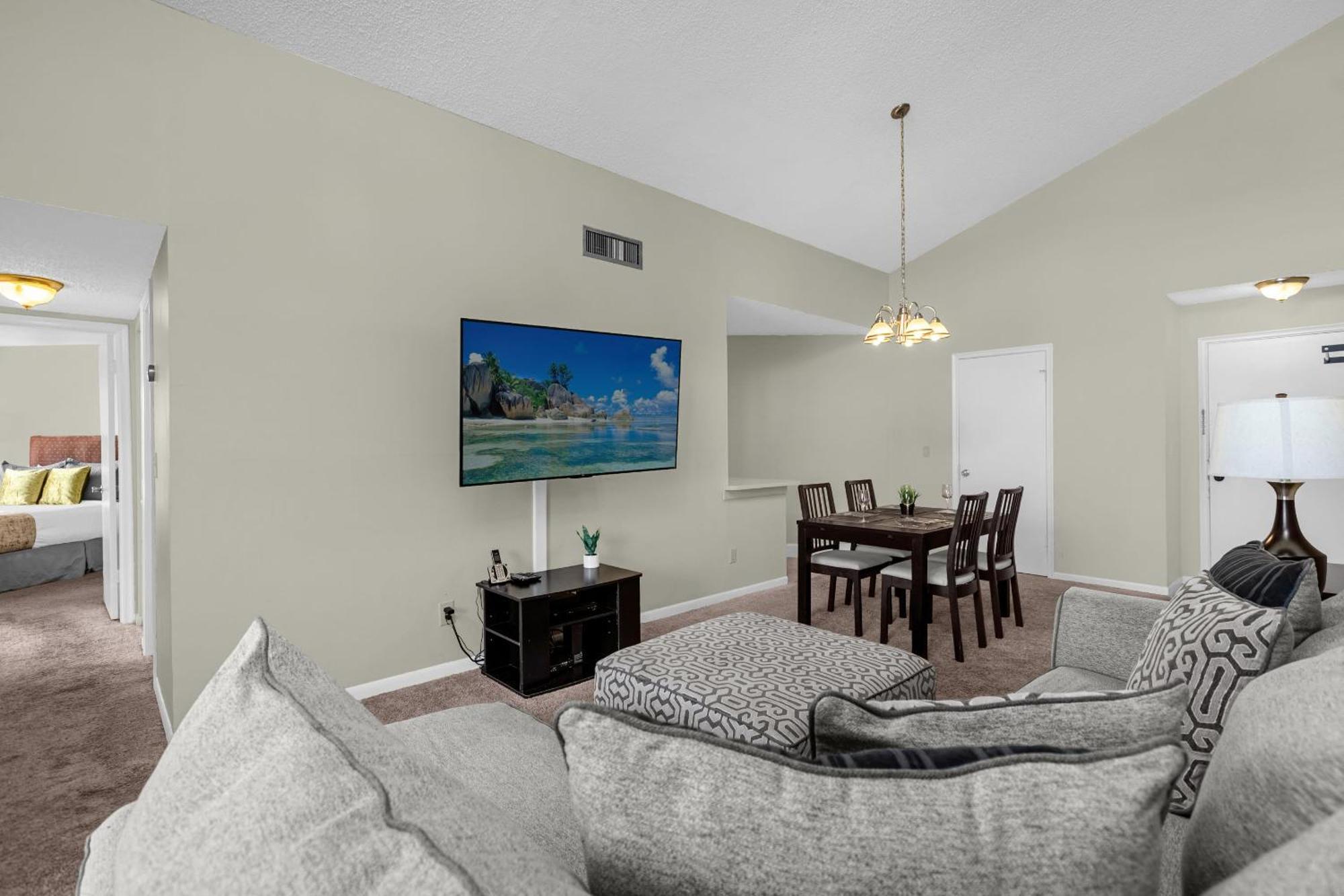 Modern Cozy 2Br Condo Near Disney Орландо Екстериор снимка
